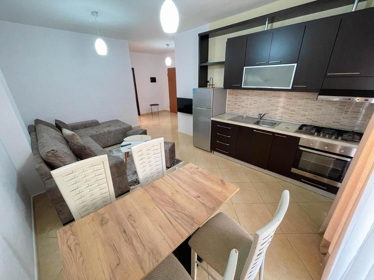 Aulona'S Apartment Вльора Екстер'єр фото